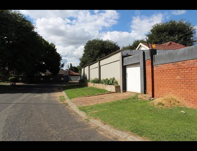 3 BEDROOM PROPERTY TO RENT IN RYNSOORD